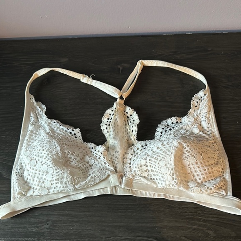 Victoria's Secret Cream Lace Bra